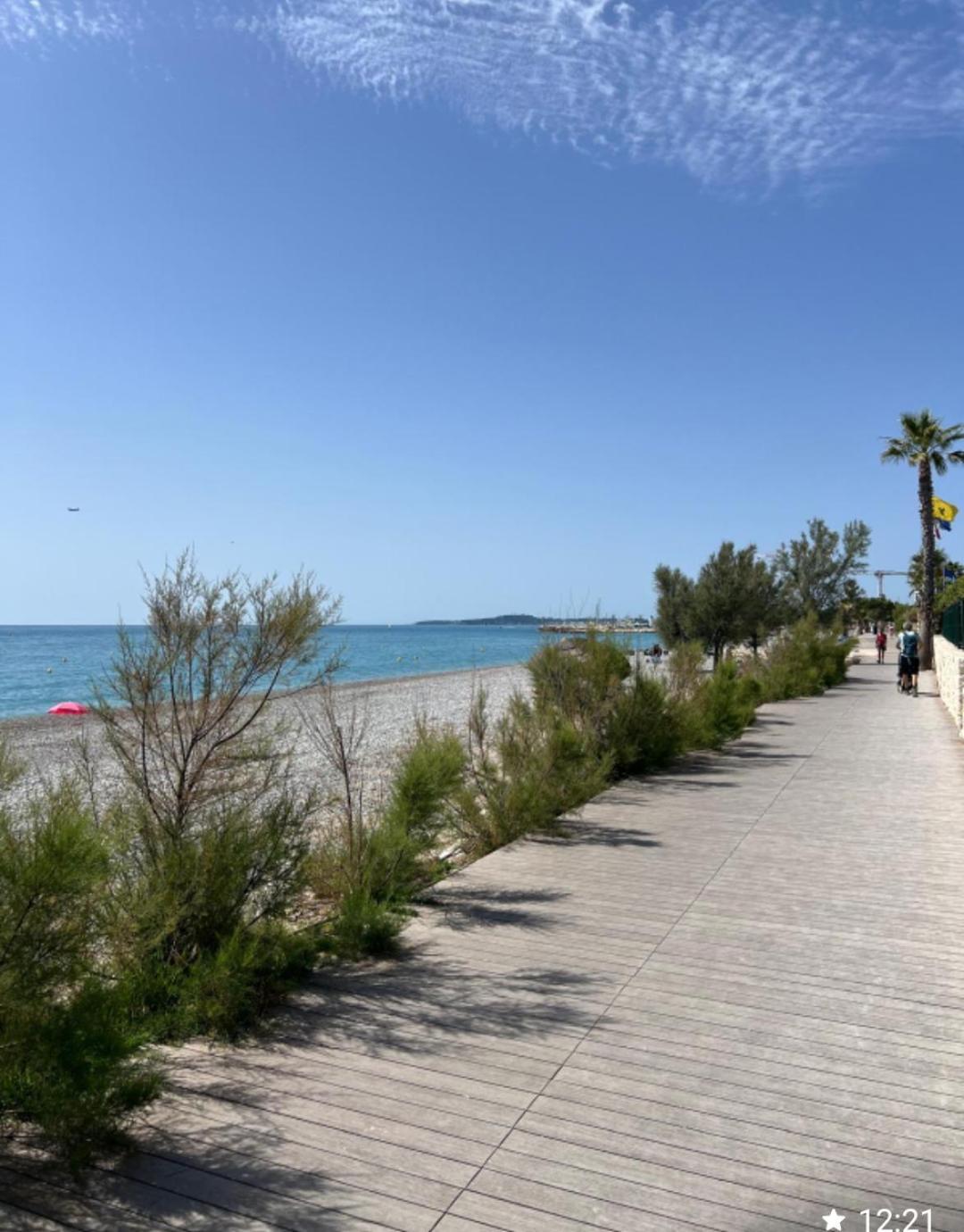 Charmant Studio Villeneuve-Loubet Buitenkant foto